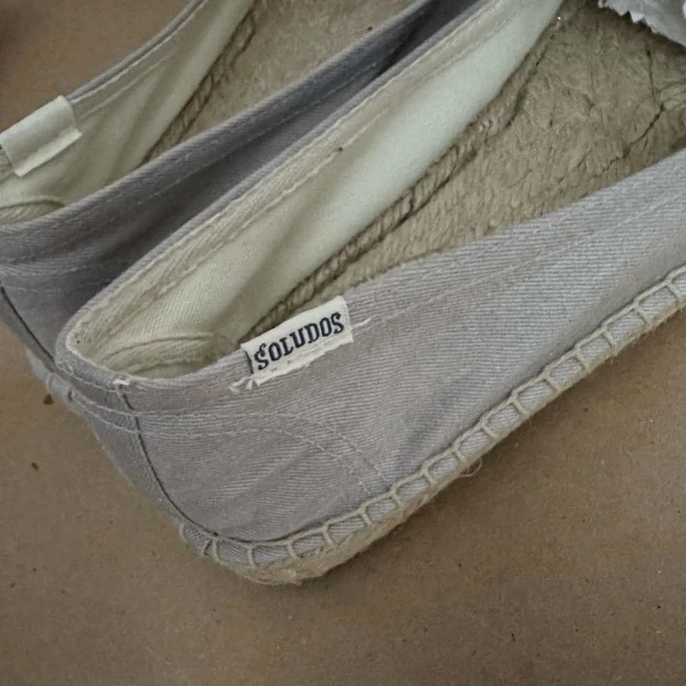 NEW - Soludos x Ceizer Gray Let's Fly Away Smoking Slipper Espadrilles Size 8.5